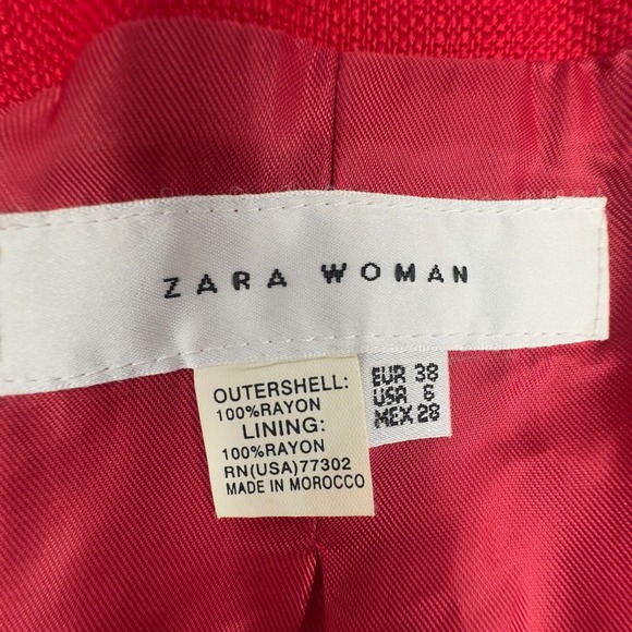 Zara Woman Red Textured 3/4 Sleeve‎ Blazer Jacket Button Front Peplum size 8 - Picture 4 of 9